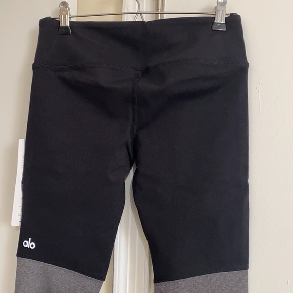 AloYoga leggings - Picture 4 of 6